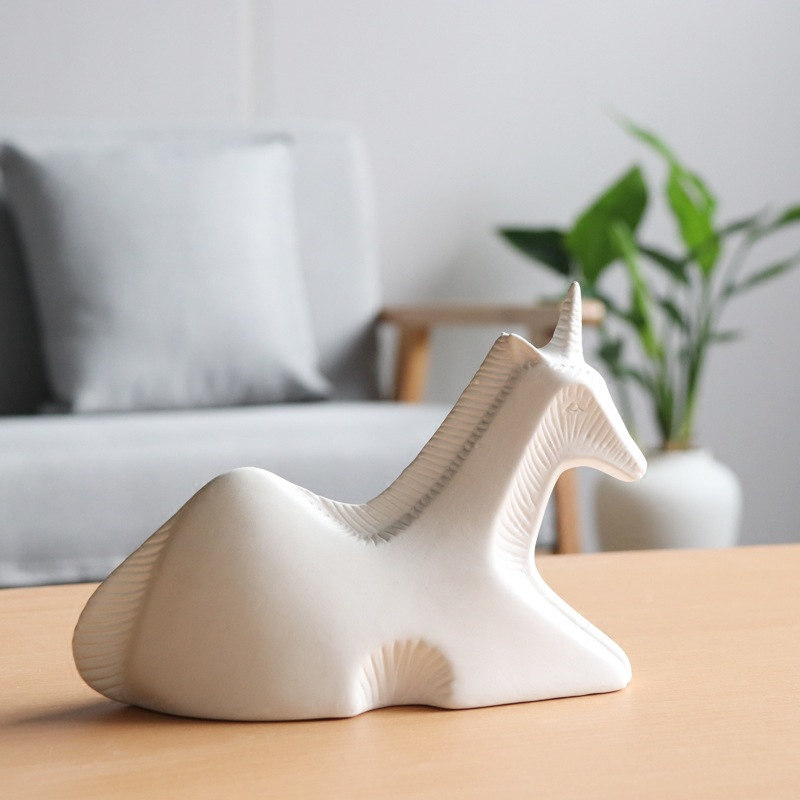 Home Decor Small Animal unicorn Figurine Ceramic Unicorn Statue for Home Table Desktop Office Coffee Decorative Sculpture Ornament Objects