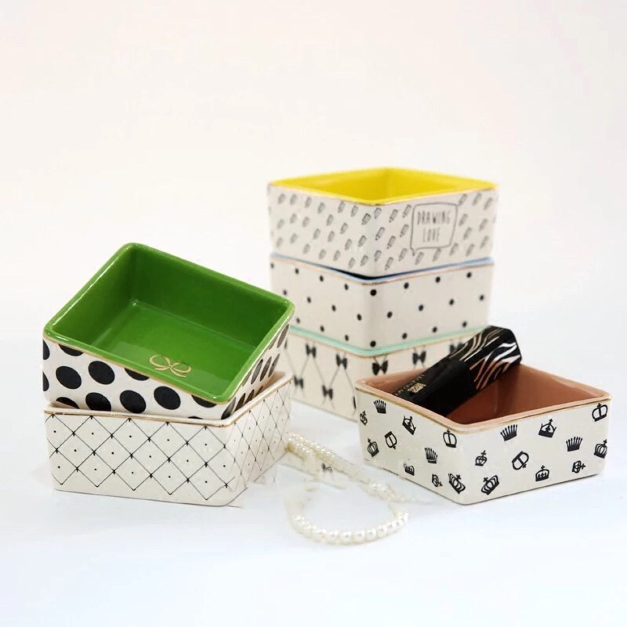 Box Ceramic Jewelry Box Round Stand Travel Jewelry Case Keepsake Storage Box Tea Storage Jar Pottery Trinket Box Watch Box Earrings Box Ceramic square Box Objects Storage Case Food